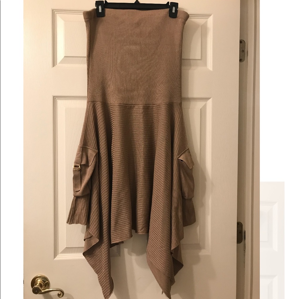 Escada bamboo strapless ribbed cargo dress